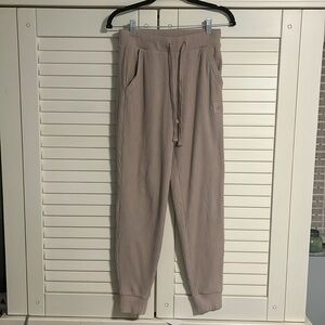 ✨NWOT✨ALO MUSE Joggers In Dusty Pink Size Small
